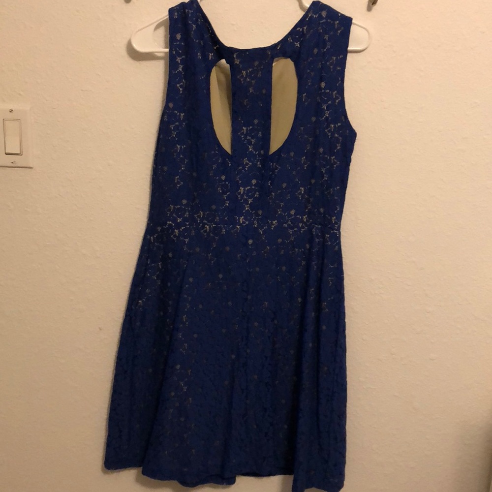 Dress - Picture 2 of 2